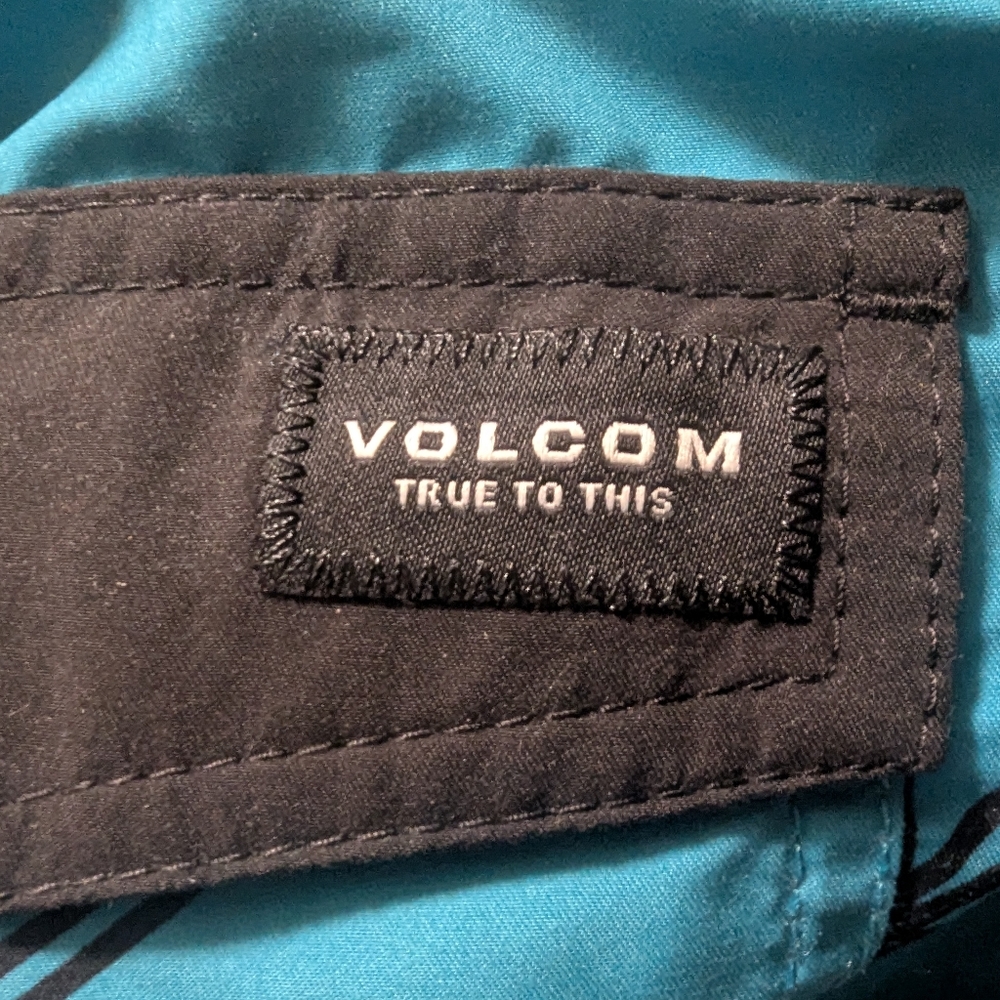 Volcom Polly Pack Trunk L - Picture 3 of 8